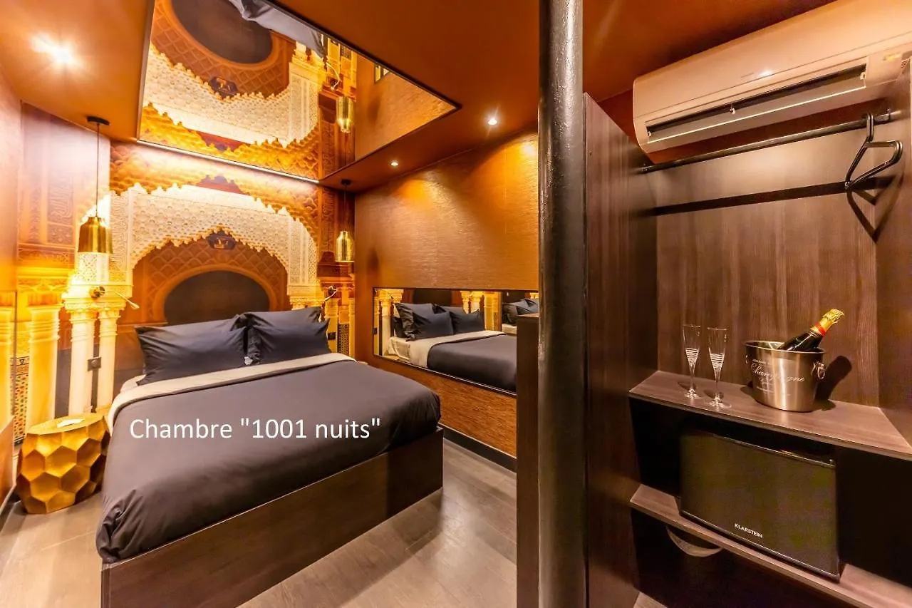 Love hotel Avec Nuit Insolite Au Dandy Et Jacuzzi Privatise (adults Only) Parigi