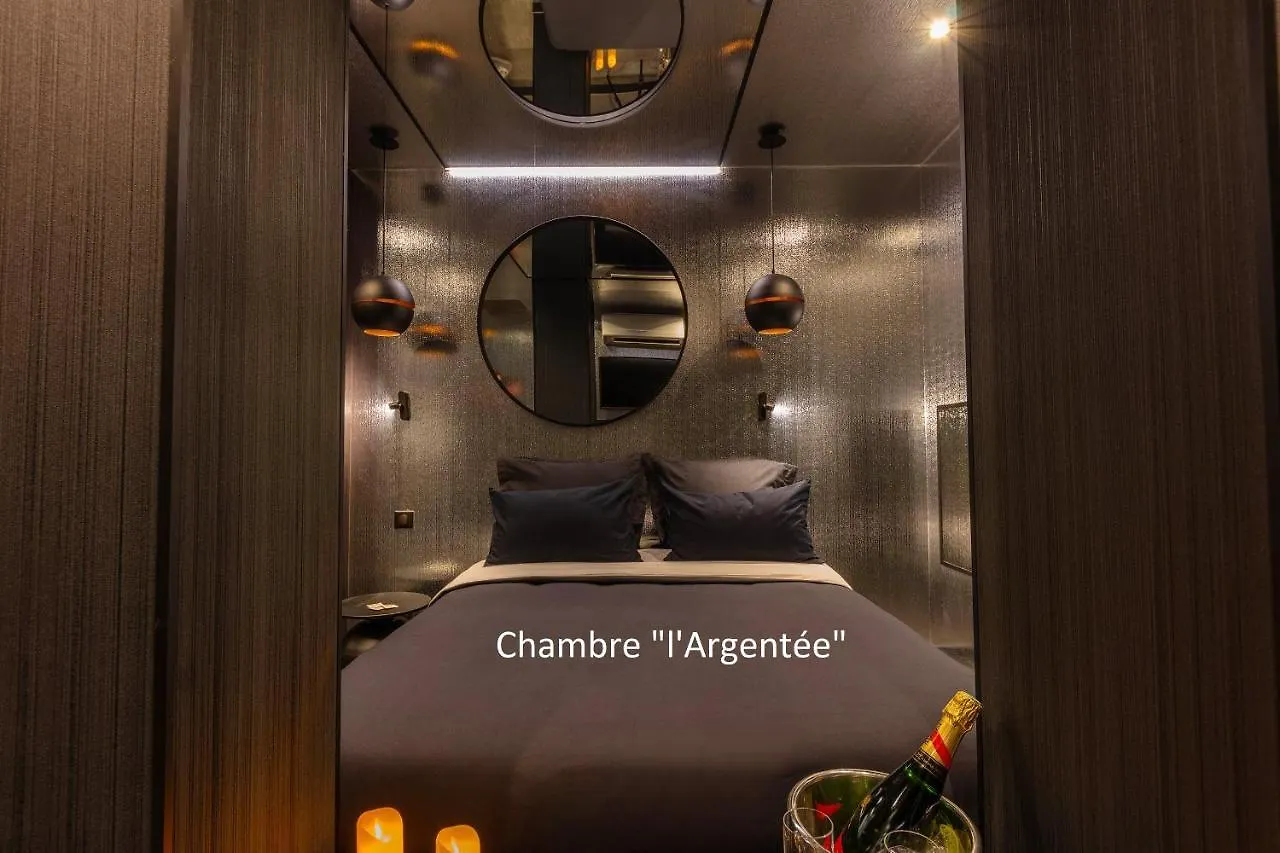 Avec Nuit Insolite Au Dandy Et Jacuzzi Privatise (adults Only) Paris