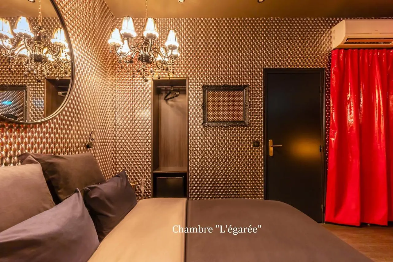Avec Nuit Insolite Au Dandy Et Jacuzzi Privatise (adults Only) *
