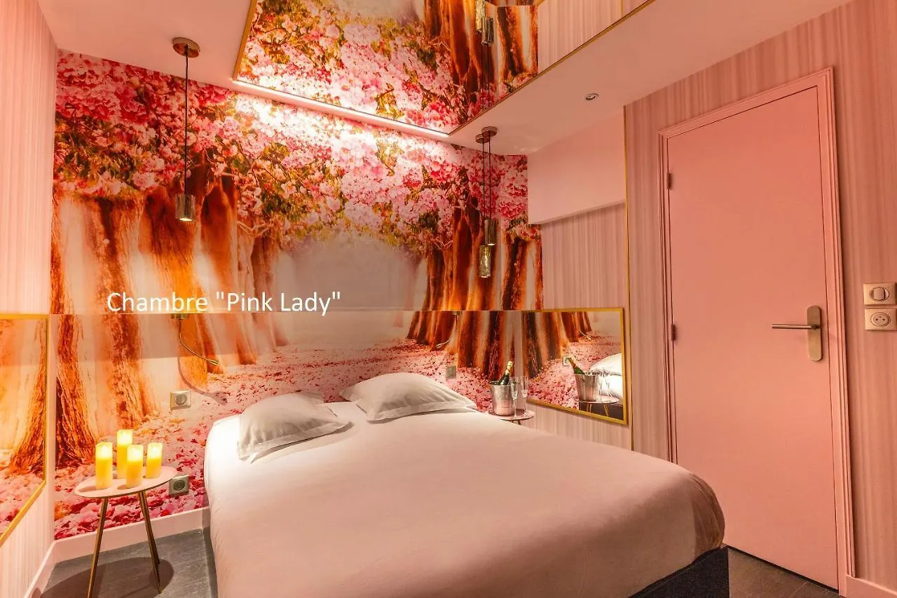 Avec Nuit Insolite Au Dandy Et Jacuzzi Privatise (adults Only) מלון אהבה *